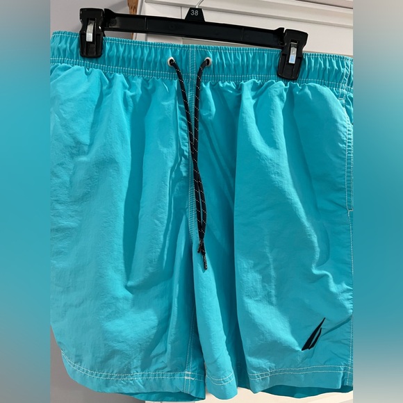 Men’s Nautica shorts/swim shorts - Picture 2 of 4